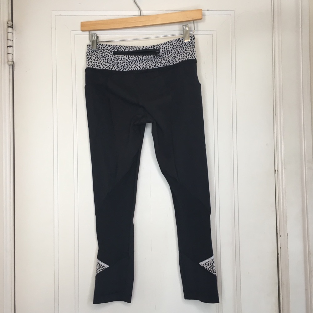 Lululemon Pace Rival Crops - Picture 9 of 9